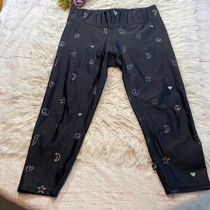 DONATING 1/1 Terez Patterned Black Capri Leggings sz L